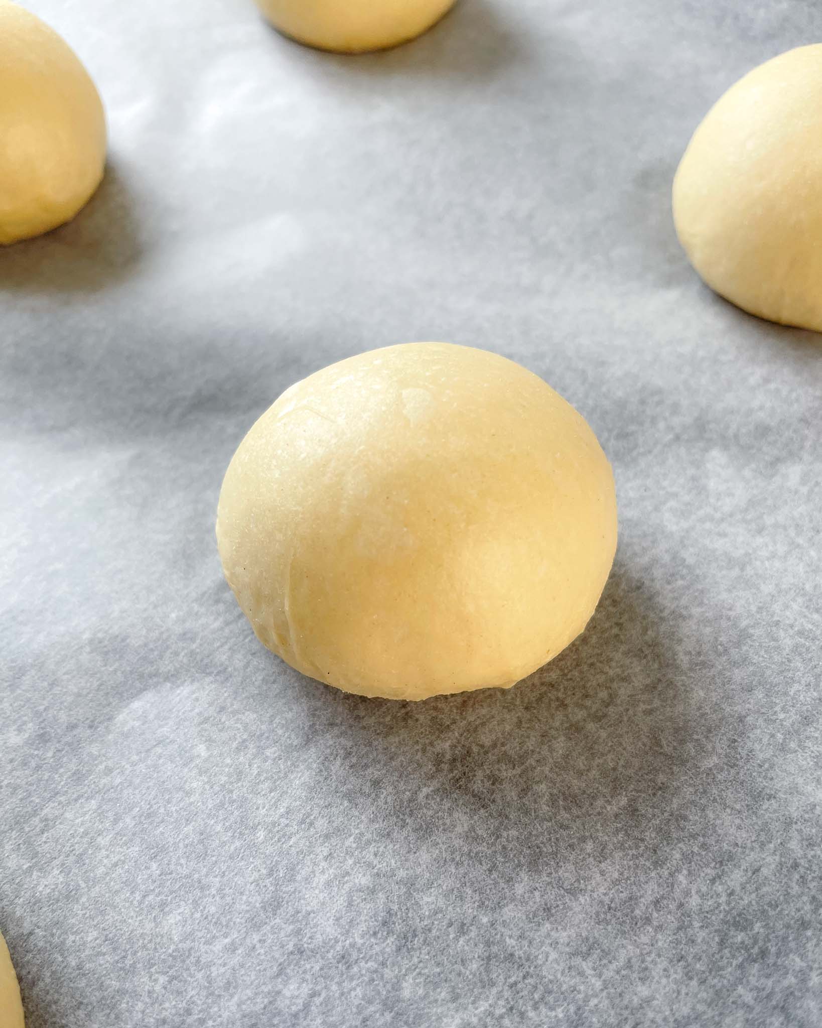 shaped brioche burger buns