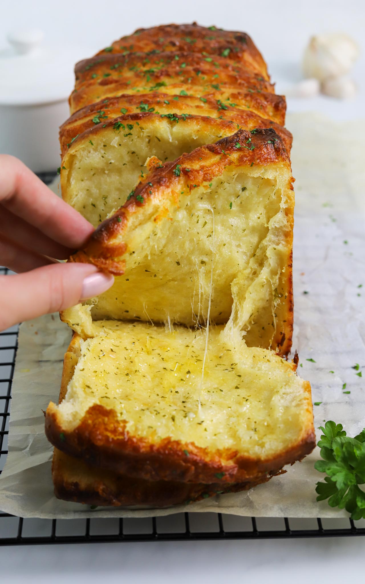 Pull-Apart Garlic Cheese Bread