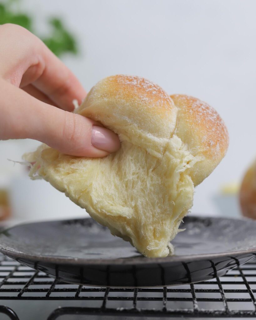 Potato dinner knots